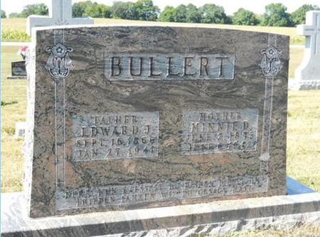 Gravestone of Edward J. Bullert and Minnie D. Bullert, Zion Evangelical Lutheran Cemetery, Green Isle, Minnesota